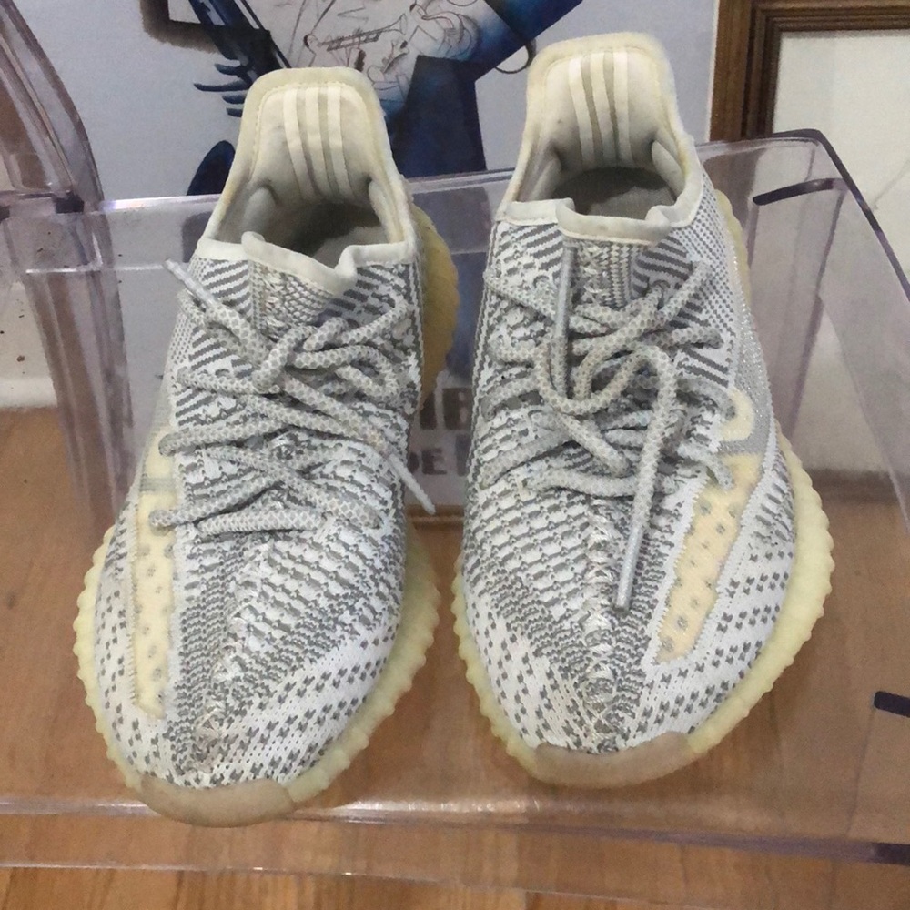 Adidas x Yeezy Boost - very good condition, size 7 women’s
